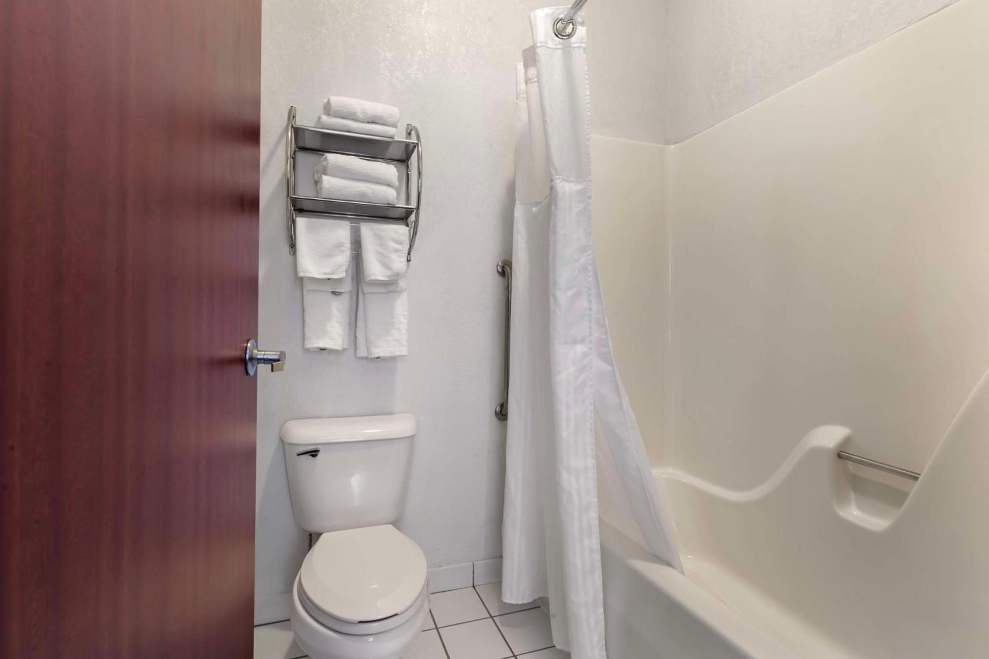 Best Western Sycamore Inn Екстериор снимка